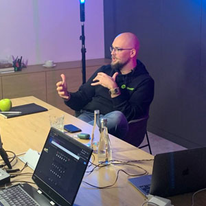 Як стартапу підняти $1М?